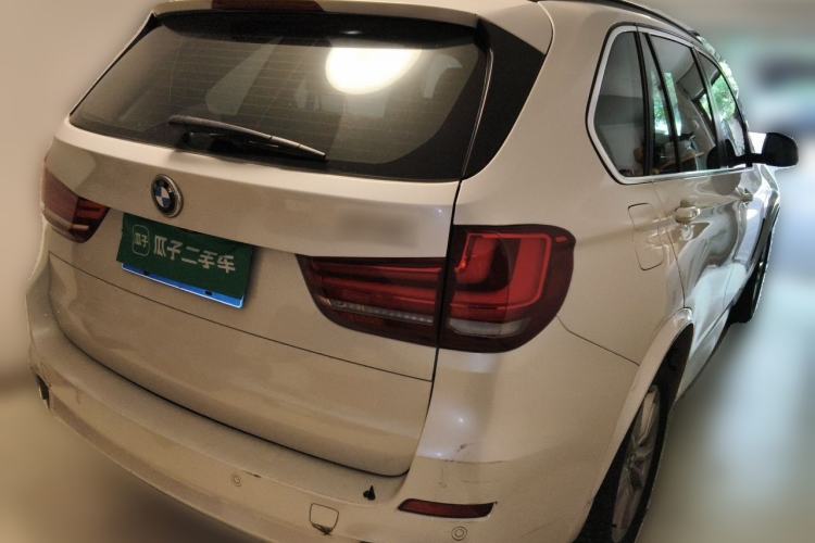Used BMW X5 2014 xDrive35i Elegant Edition Rear Right 45 Deg