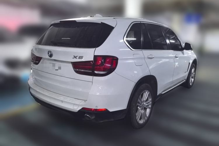 Used BMW X5  Rear Right 45 Deg