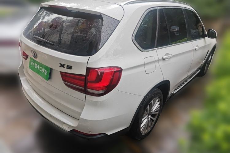 Used BMW X5 2014 xDrive35i Luxury Edition Rear Right 45 Deg