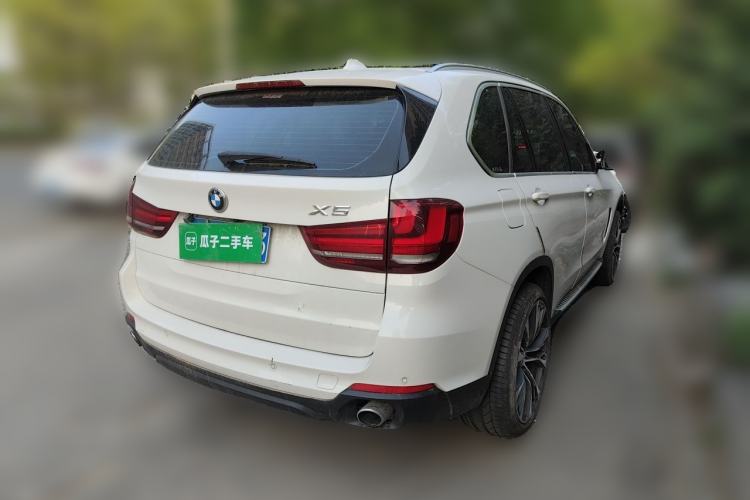 Used BMW X5 2014 xDrive35i Elegant Edition Rear Right 45 Deg
