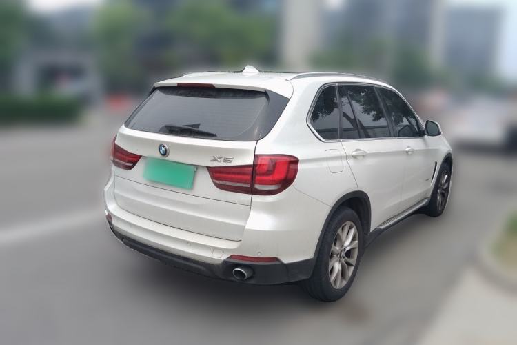 Used BMW X5 2014 xDrive35i Elegant Edition Rear Right 45 Deg