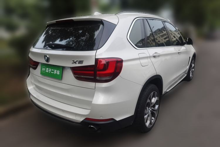Used BMW X5 2014 xDrive35i Elegant Edition Rear Right 45 Deg