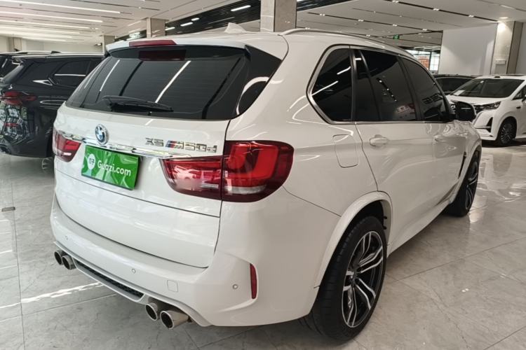 Used BMW X5 2014 xDrive35i Leading Model Rear Right 45 Deg