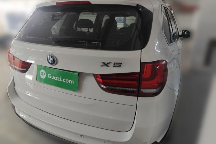 Used BMW X5 2014 xDrive35i Elegant Edition Rear Right 45 Deg