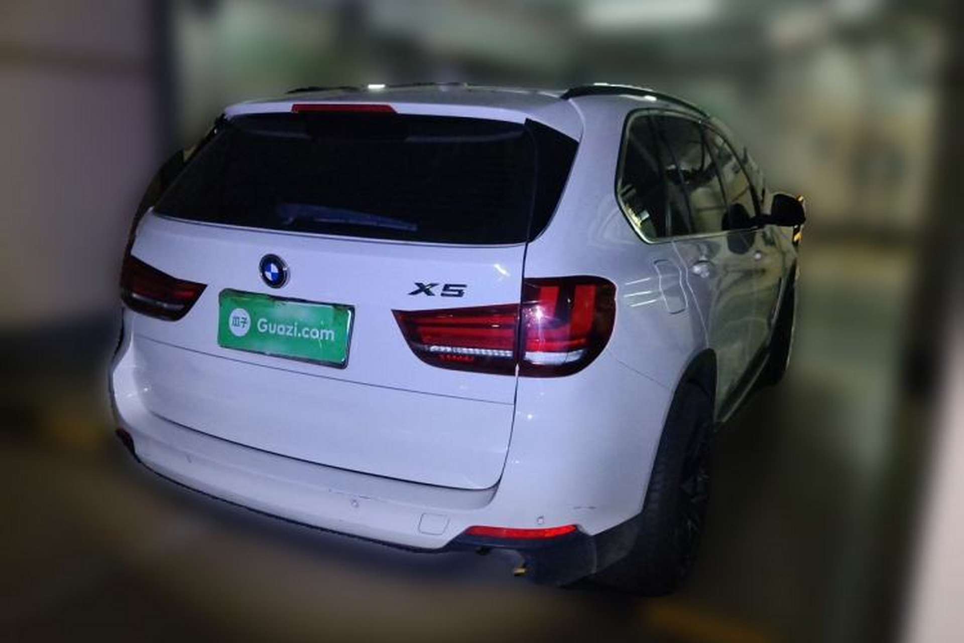 Used BMW X5 2014 xDrive35i Elegant Edition Rear Right 45 Deg