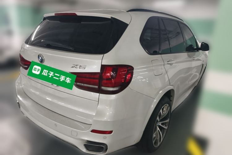 Used BMW X5 2014 xDrive35i U.S. specification Rear Right 45 Deg