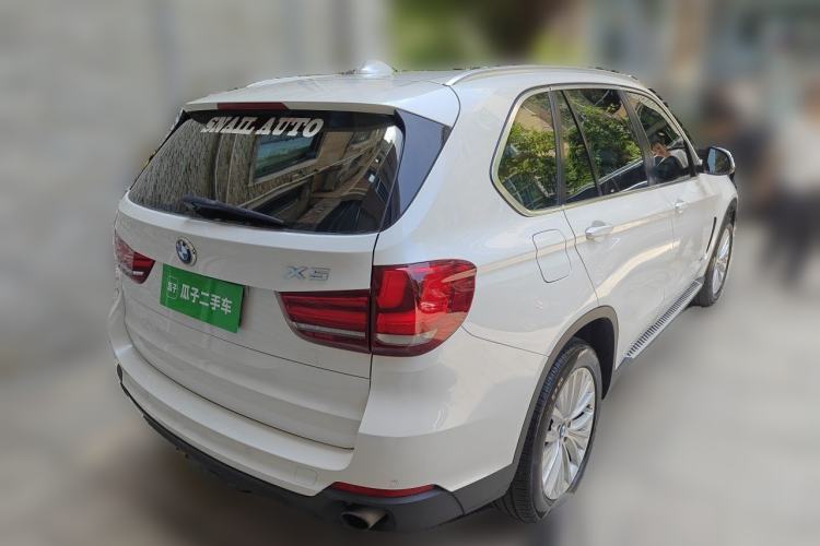 Used BMW X5 2014 xDrive35i Luxury Edition Rear Right 45 Deg