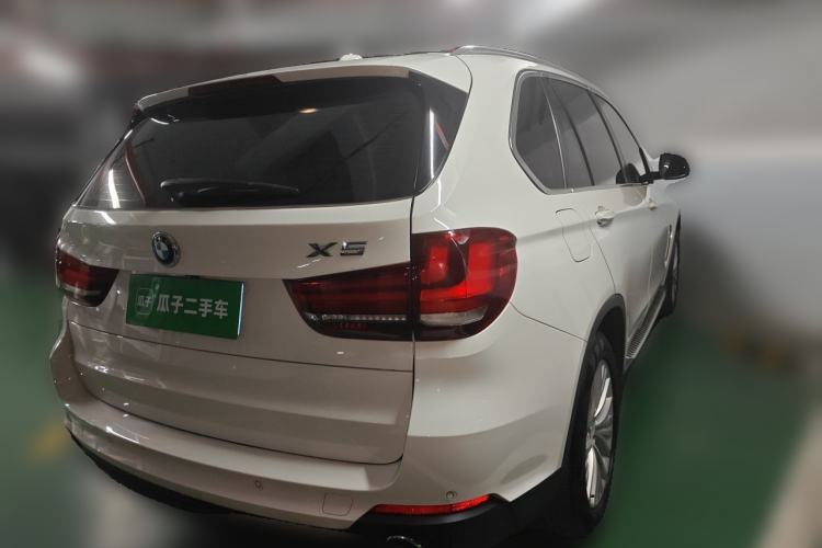 Used BMW X5 2014 xDrive35i Luxury Edition Rear Right 45 Deg