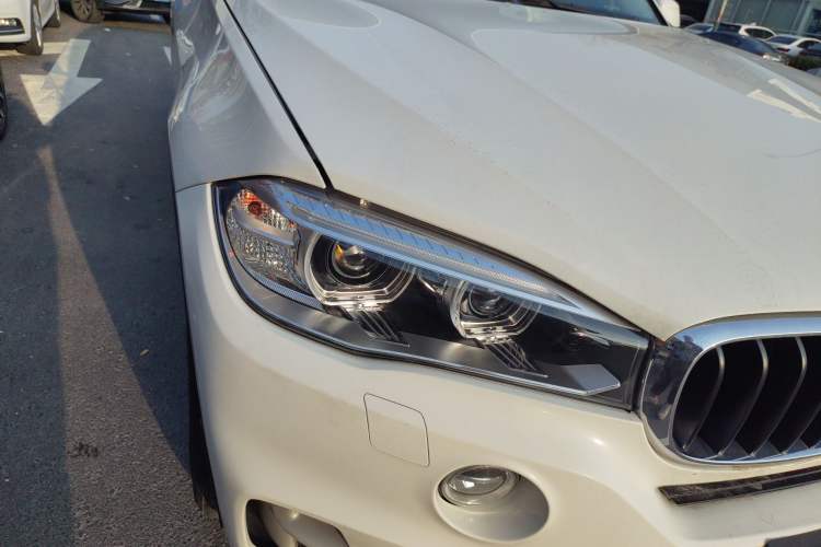 Used BMW X5 2014 xDrive35i Luxury Edition Right Front Headlight