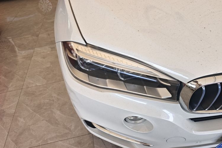 Used BMW X5  Right Front Headlight