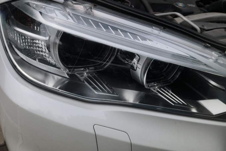 Used BMW X5 2014 xDrive35i Leading Model Right Front Headlight