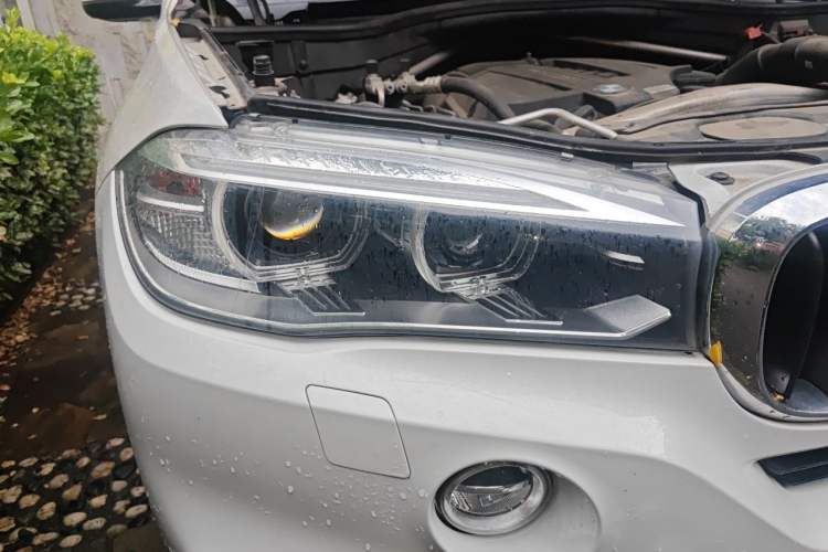 Used BMW X5 2014 xDrive35i Luxury Edition Right Front Headlight