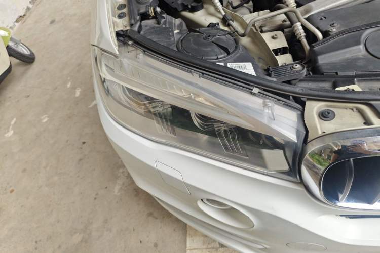 Used BMW X5 2014 xDrive35i Leading Model Right Front Headlight