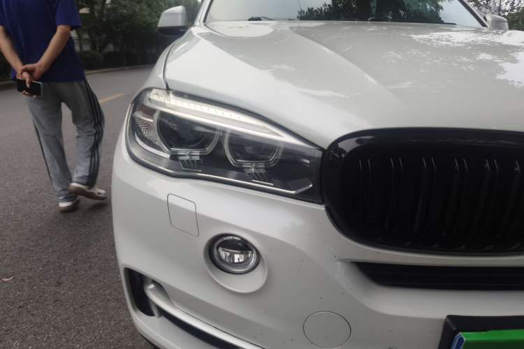 Used BMW X5 2014 xDrive35i Elegant Edition Right Front Headlight