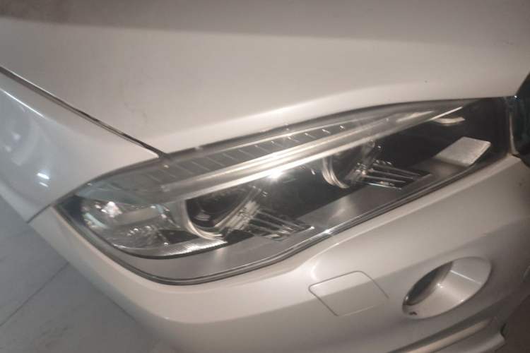 Used BMW X5 2014 xDrive35i Elegant Edition Right Front Headlight