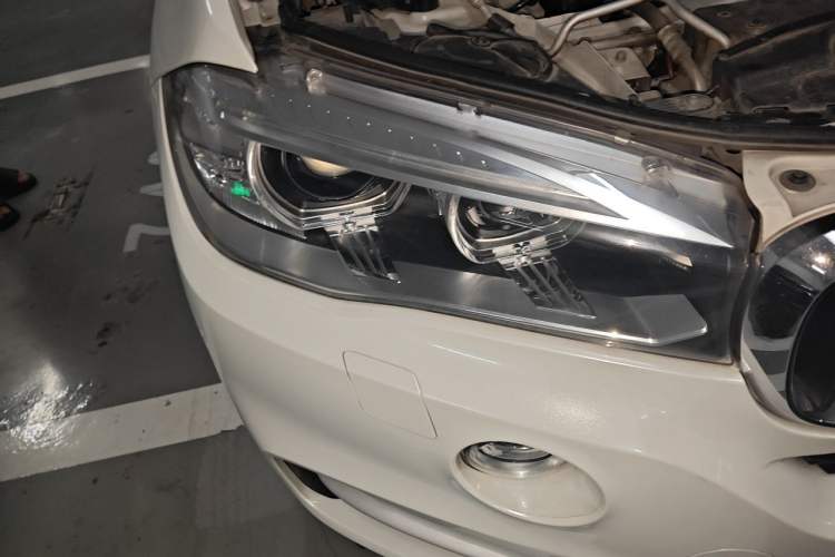Used BMW X5 2014 xDrive35i Leading Model Right Front Headlight