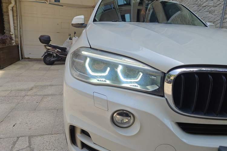 Used BMW X5 2014 xDrive35i Luxury Edition Right Front Headlight