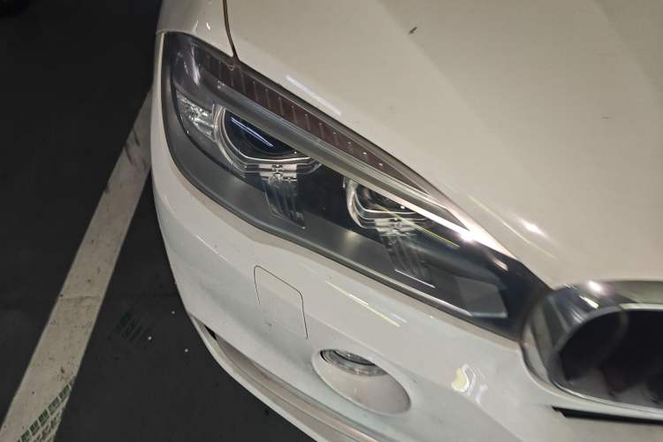 Used BMW X5 2014 xDrive35i Elegant Edition Right Front Headlight