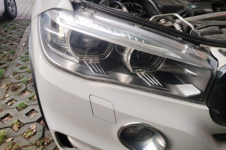 Used BMW X5 2014 xDrive35i Elegant Edition Right Front Headlight