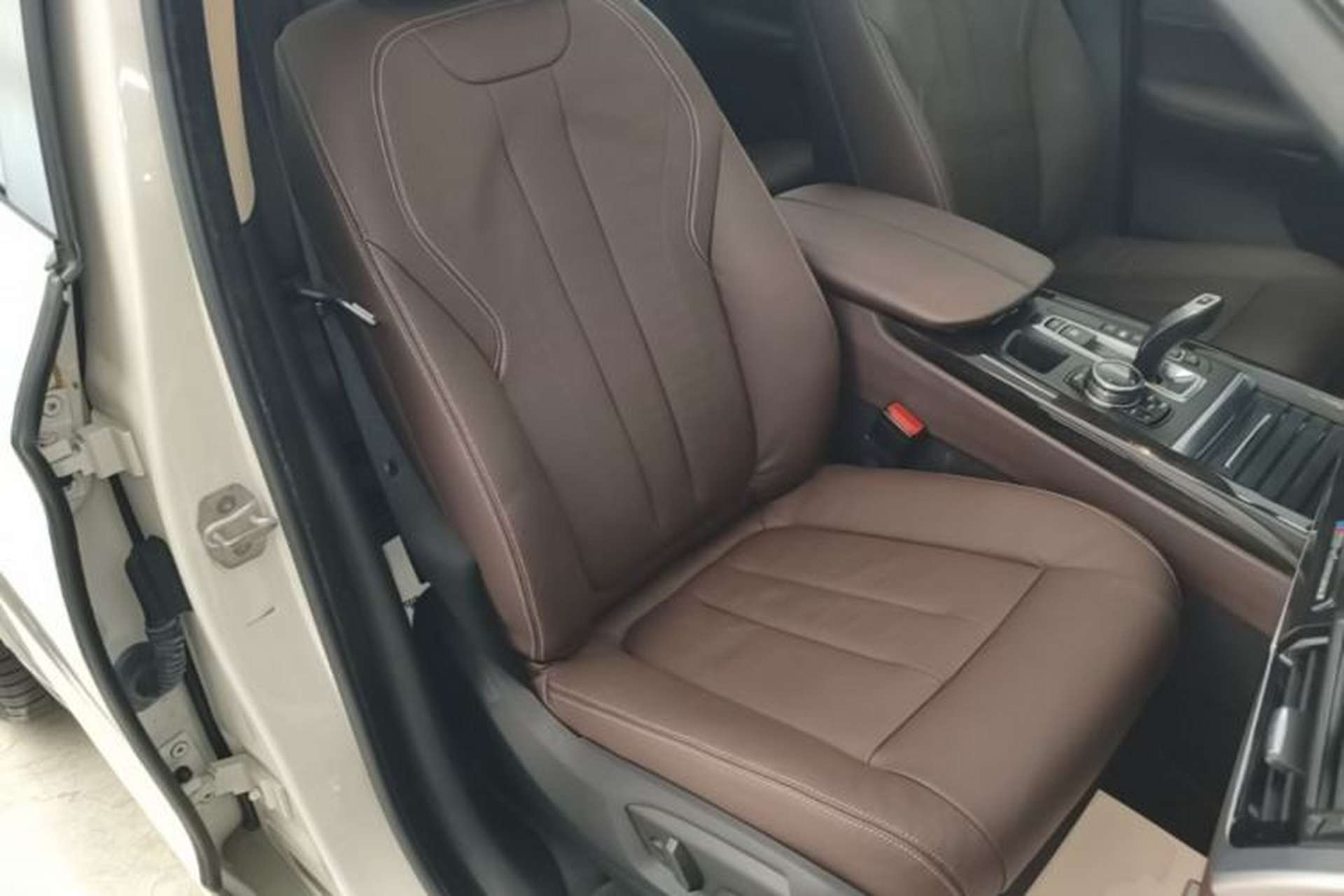 Used BMW X5 2014 xDrive35i Leading Model Right Front Seat
