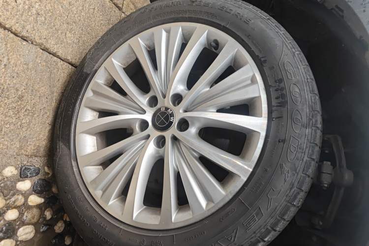 Used BMW X5 2014 xDrive35i Luxury Edition Right Front Wheel Hub
