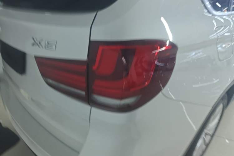 Used BMW X5 2014 xDrive35i Leading Model Right Rear Taillight