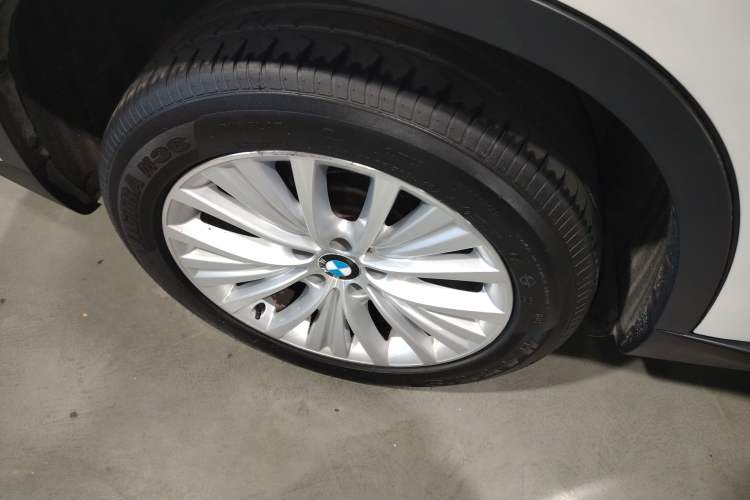 Used BMW X5 2014 xDrive35i Elegant Edition Right Rear Wheel Hub