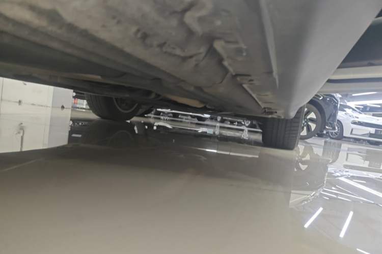 Used BMW X5 2014 xDrive35i Leading Model Right Side Sill