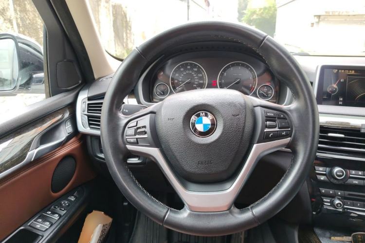 Used BMW X5  Steering Wheel