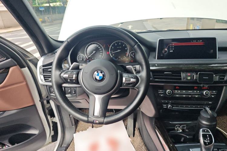 Used BMW X5 2014 xDrive50i M Sport Edition Steering Wheel