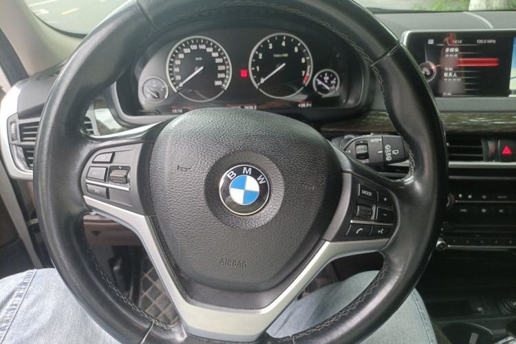 Used BMW X5 2014 xDrive35i Elegant Edition Steering Wheel