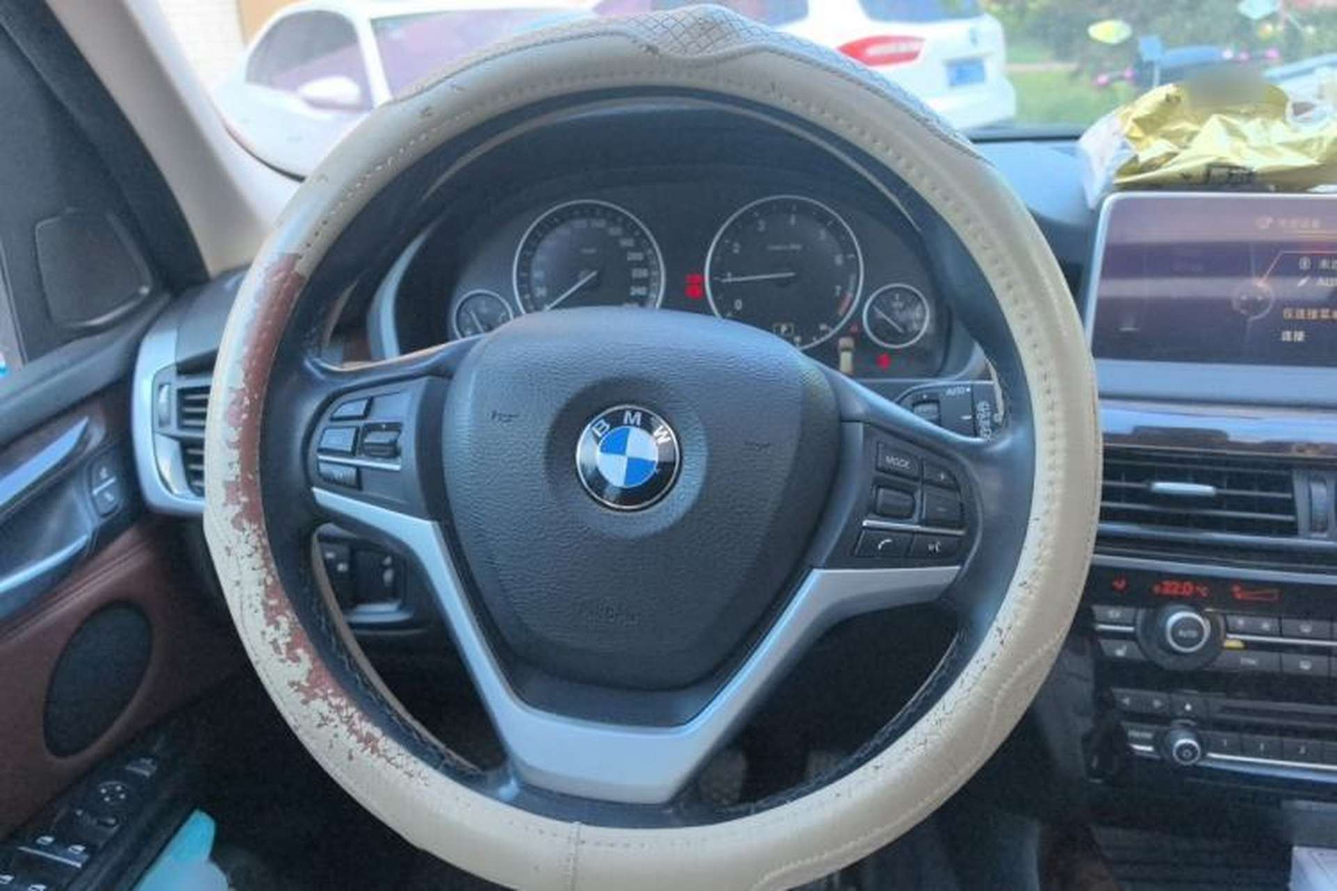 Used BMW X5 2014 xDrive35i Elegant Edition Steering Wheel