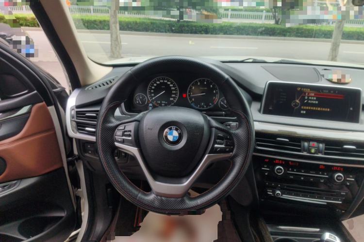 Used BMW X5 2014 xDrive35i Leading Model Steering Wheel