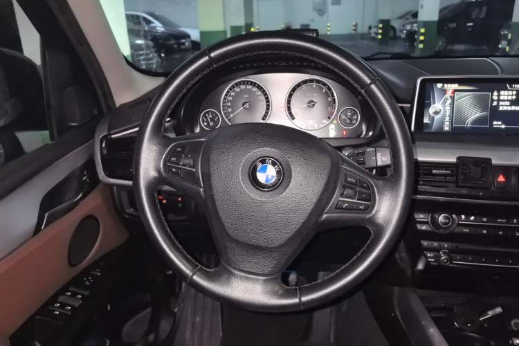 Used BMW X5  Steering Wheel