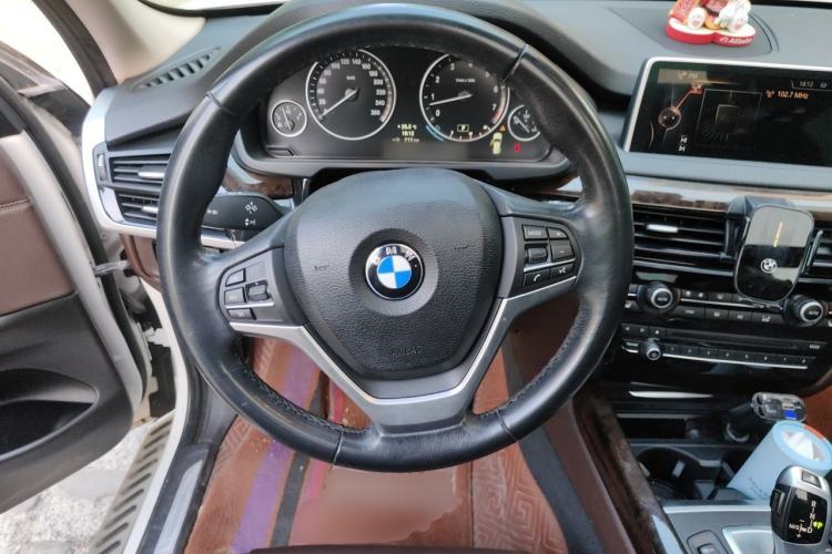 Used BMW X5 2014 xDrive35i Elegant Edition Steering Wheel