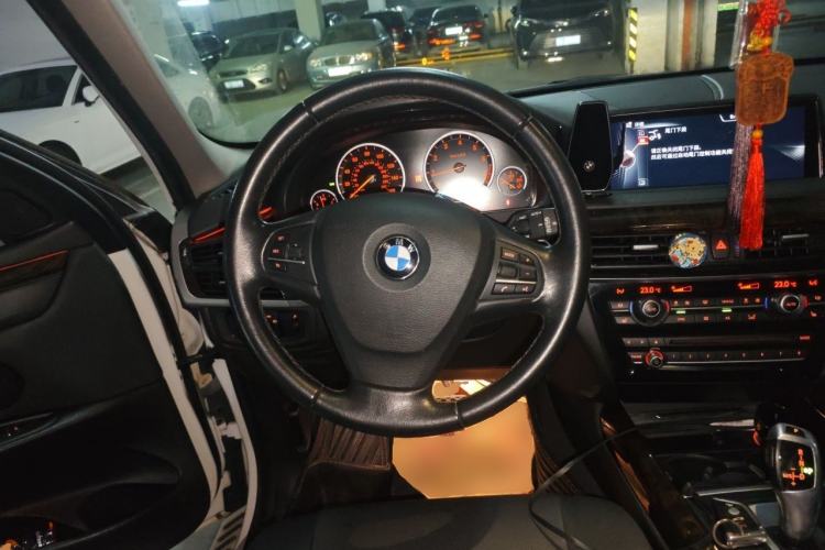 Used BMW X5  Steering Wheel