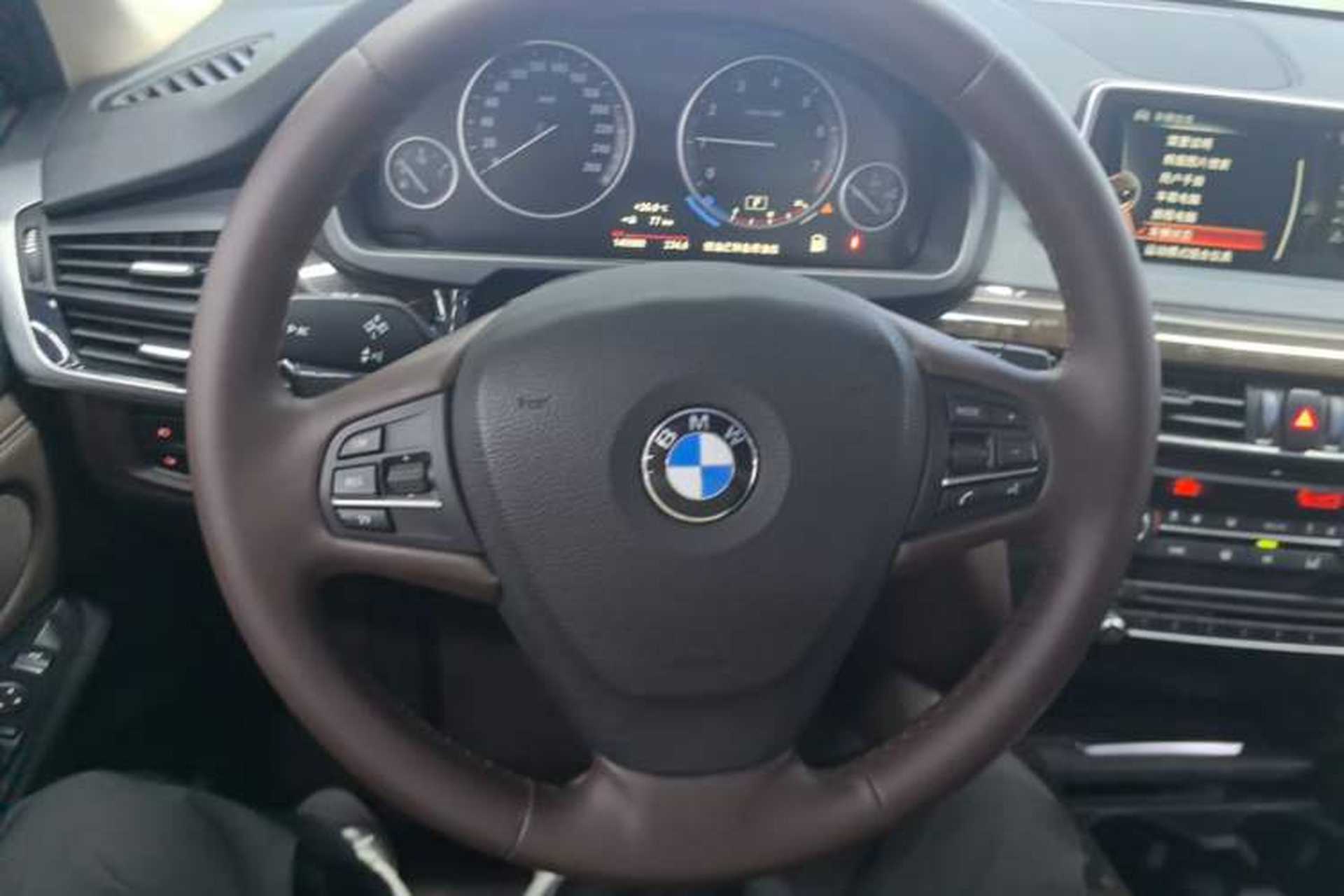 Used BMW X5 2014 xDrive35i Elegant Edition Steering Wheel