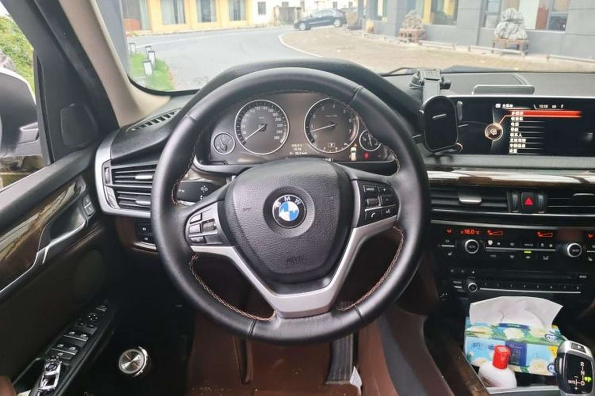 Used BMW X5 2014 xDrive35i Elegant Edition Steering Wheel