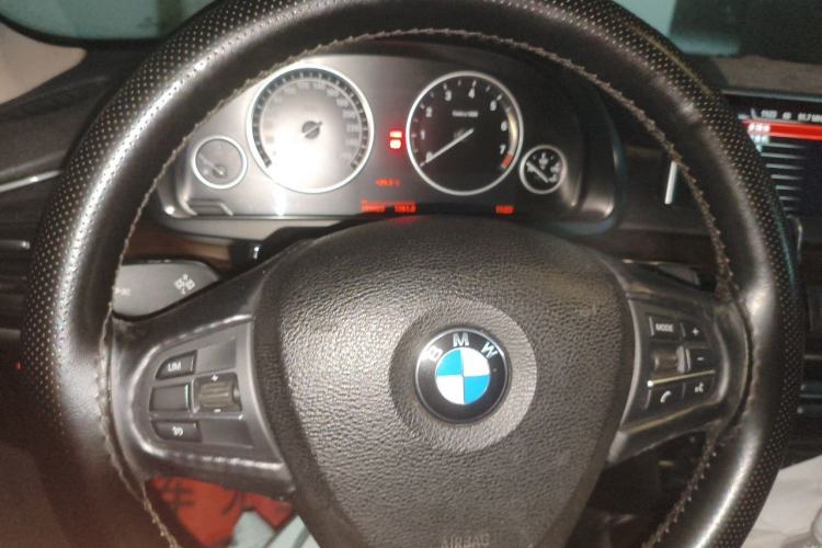 Used BMW X5 2014 xDrive35i Elegant Edition Steering Wheel