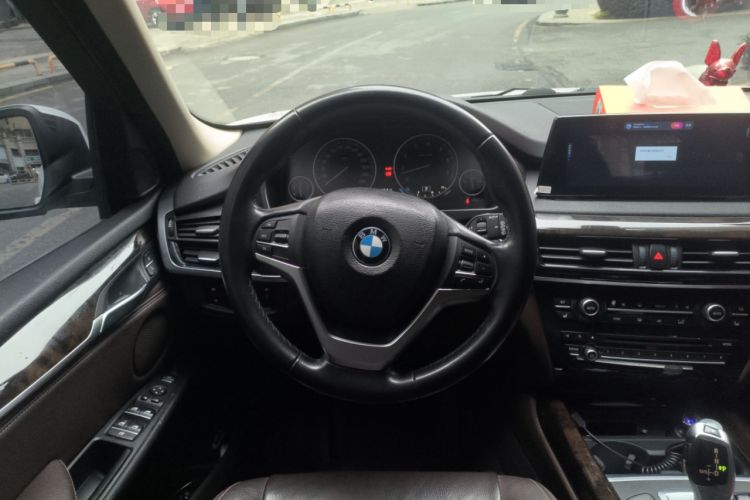 Used BMW X5 2014 xDrive35i Elegant Edition Steering Wheel