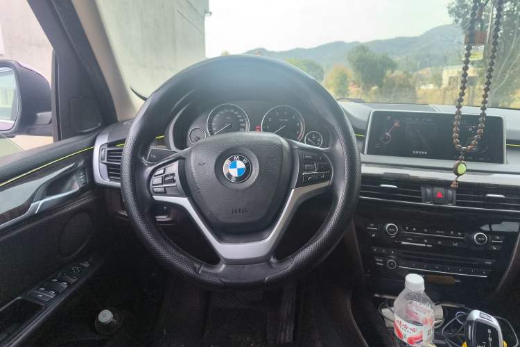 Used BMW X5 2014 xDrive35i Elegant Edition Steering Wheel