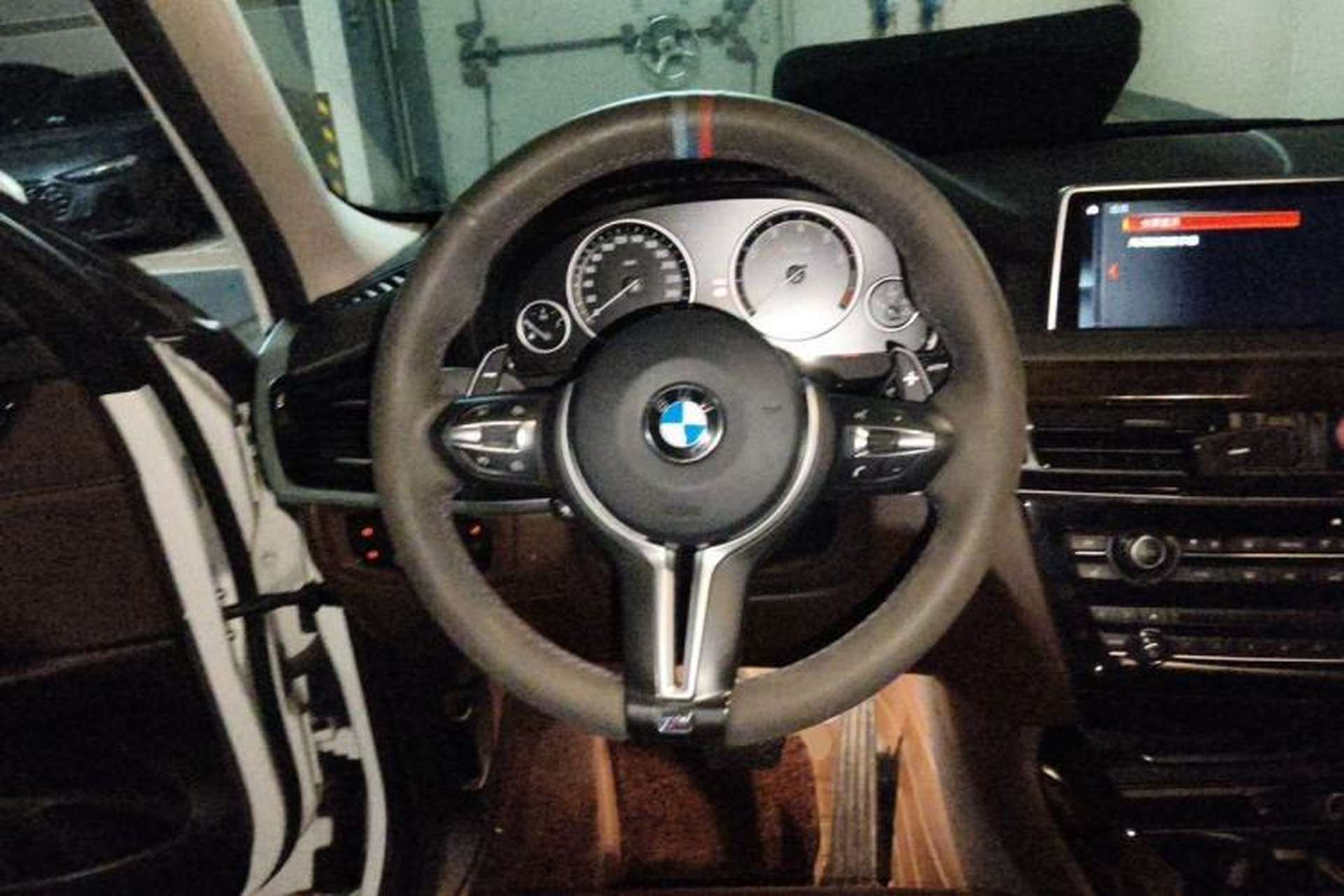 Used BMW X5 2014 xDrive35i Elegant Edition Steering Wheel