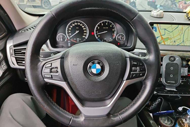 Used BMW X5 2014 xDrive35i Luxury Edition Steering Wheel