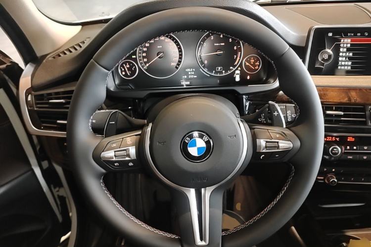 Used BMW X5 2014 xDrive35i Elegant Edition Steering Wheel