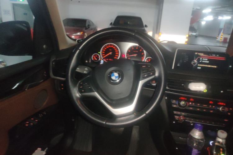 Used BMW X5 2014 xDrive35i Luxury Edition Steering Wheel