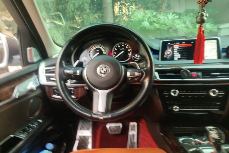 Used BMW X5 2014 xDrive35i Elegant Edition Steering Wheel