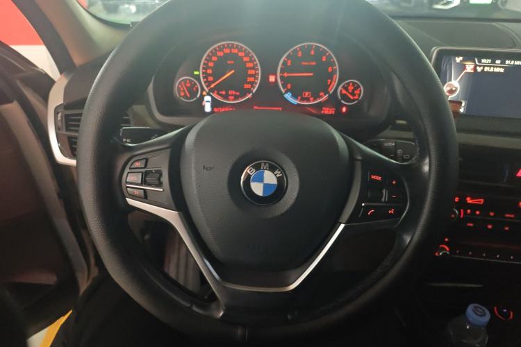 Used BMW X5 2014 xDrive35i Leading Model Steering Wheel