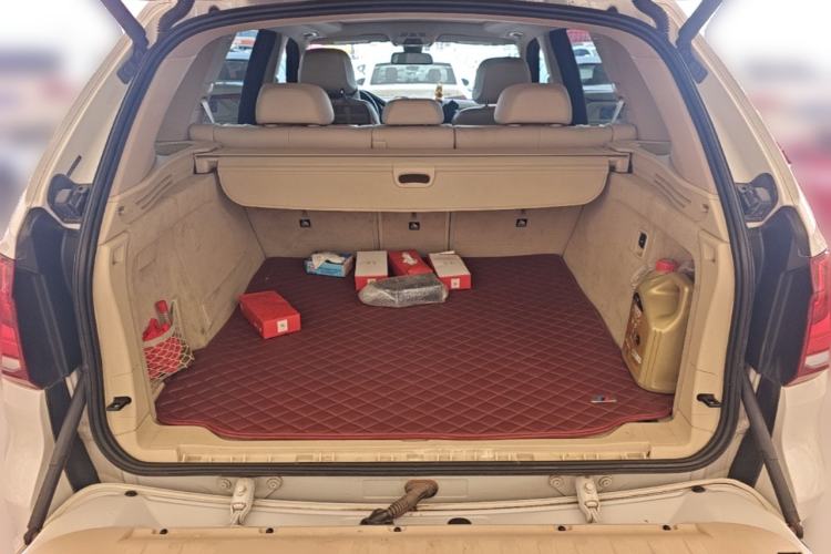 Used BMW X5  Trunk
