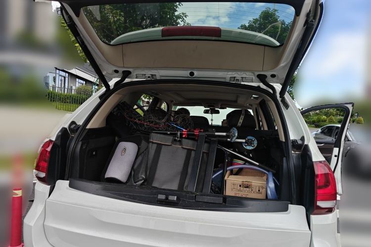 Used BMW X5 2014 xDrive35i Elegant Edition Trunk
