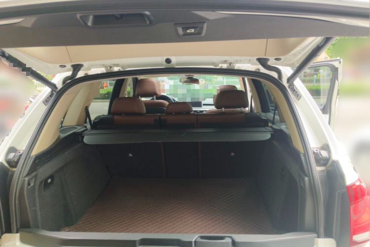 Used BMW X5 2014 xDrive35i Leading Model Trunk